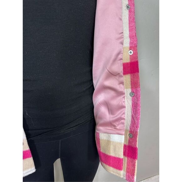 New. Monroe plaid shacket. Oversized. XS. Retails $298 - Picture 13 of 14